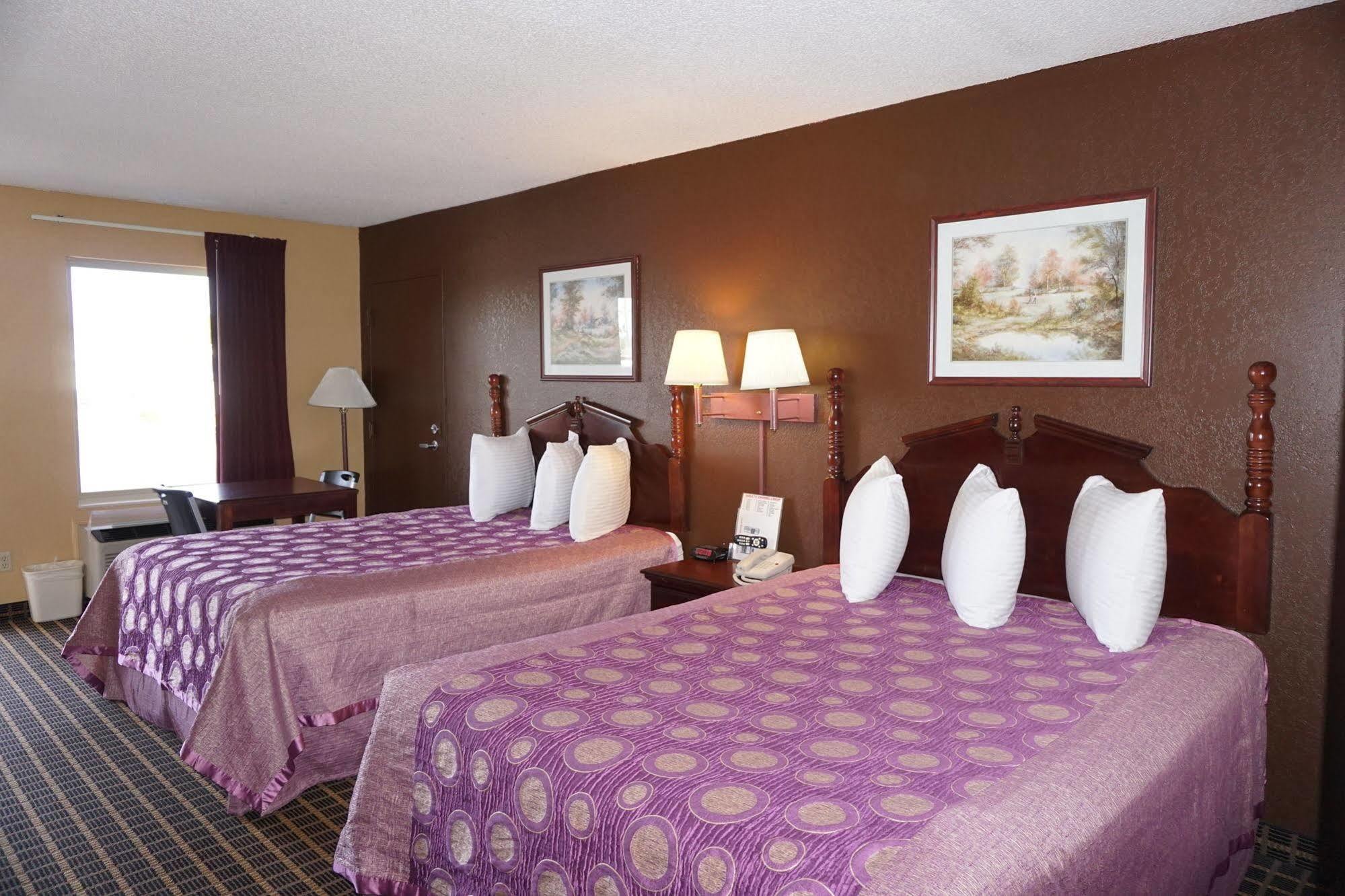 Star Plus Inn & Suites Selmer Exterior foto