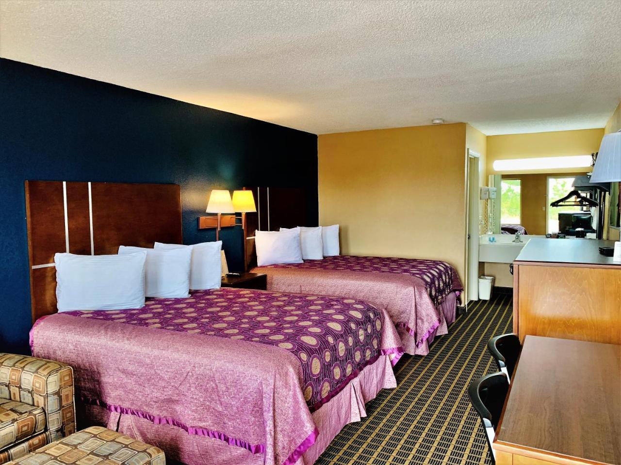 Star Plus Inn & Suites Selmer Exterior foto